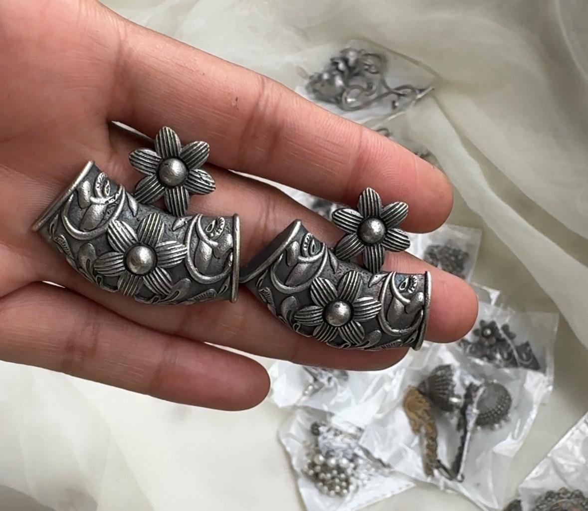 Oxidised Classic Short Earrings